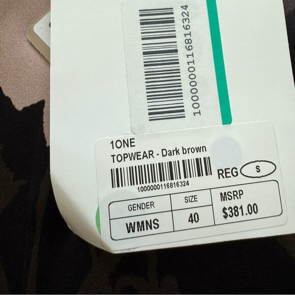 NWT!!! 1One women top size S Retail 381$ - Picture 8 of 11